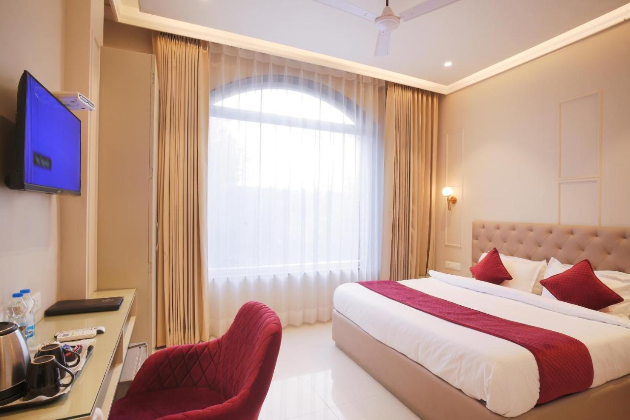 Hotel Green Land Heights Amritsar Exterior photo